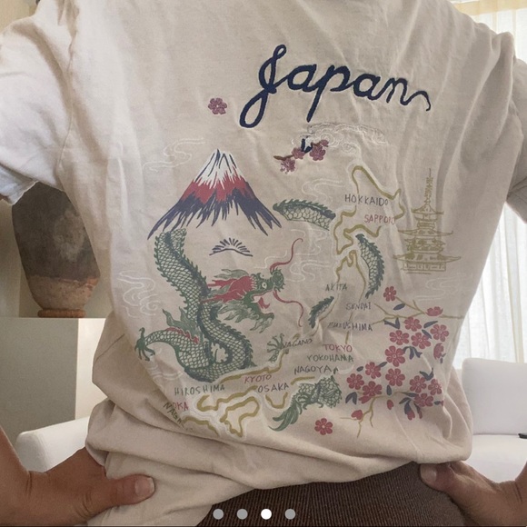 embroidered t shirt - Picture 2 of 3